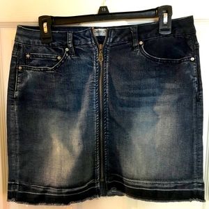 Denim zip up skirt